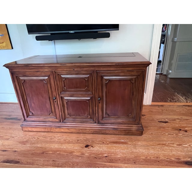 Sligh-Lowry Furniture Co. Sligh Larado Electric Tv Lift Cabinet For Sale - Image 4 of 13