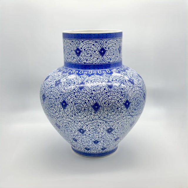 Handmade Ceramic Large Iznik Vase Monumental Size Blue and White Golden Horn (Halic) Style Scroll Pattern For Sale - Image 9 of 10