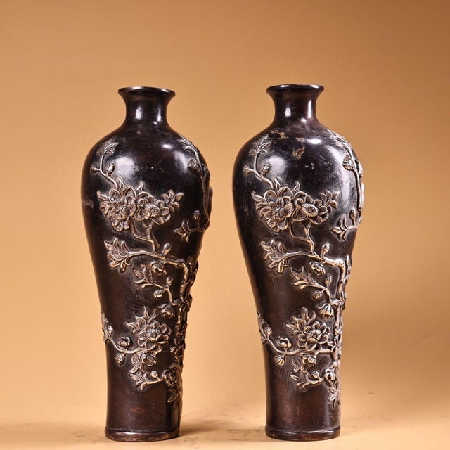 Dimensions (Each): Height 22cm (8.66") x Diameter 9cm (3.54") Total Weight (Pair): 1120 grams (approx. 2.47 lbs) Material:...