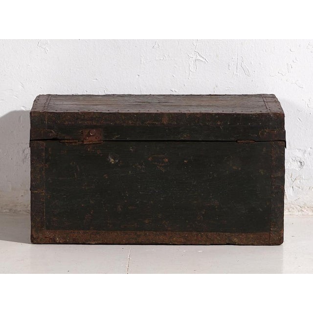 Small Vintage Trunk with Metal Structure, 1934 For Sale - Image 11 of 12