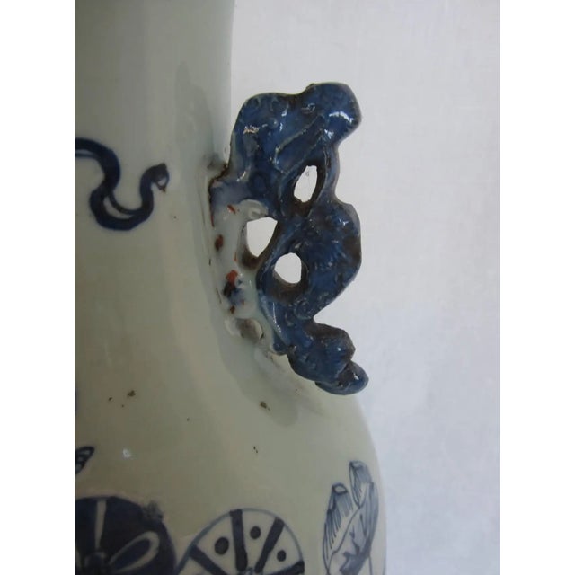 Mid 20th Century Chinese Blue and White Vase For Sale In New York - Image 6 of 7