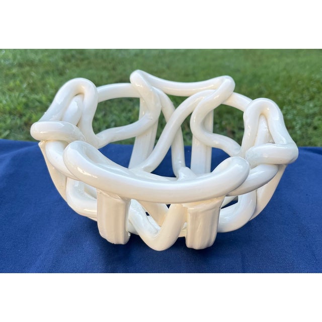 Vintage Post-Modern White Ceramic Woven Abstract Centerpiece Bowl For Sale In Raleigh - Image 6 of 8