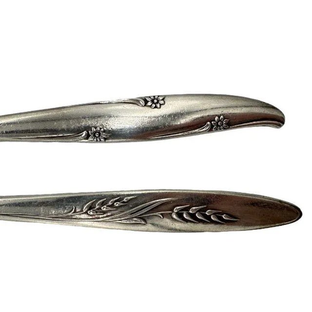 1960s Mid-Century "Silver Flower" and "Song of Autumn" Serving Spoons by Oneida Silver, Pair For Sale - Image 5 of 5