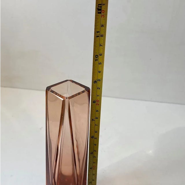 1970s Tulip Vase in Murano Glass by Alessandro Mandruzzato, 1970s For Sale - Image 5 of 11