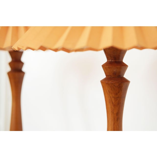 1960s Vintage French Wood Baluster Table Lamps with Pleated Orange Shades, 1960s, Set of 2 For Sale - Image 5 of 13