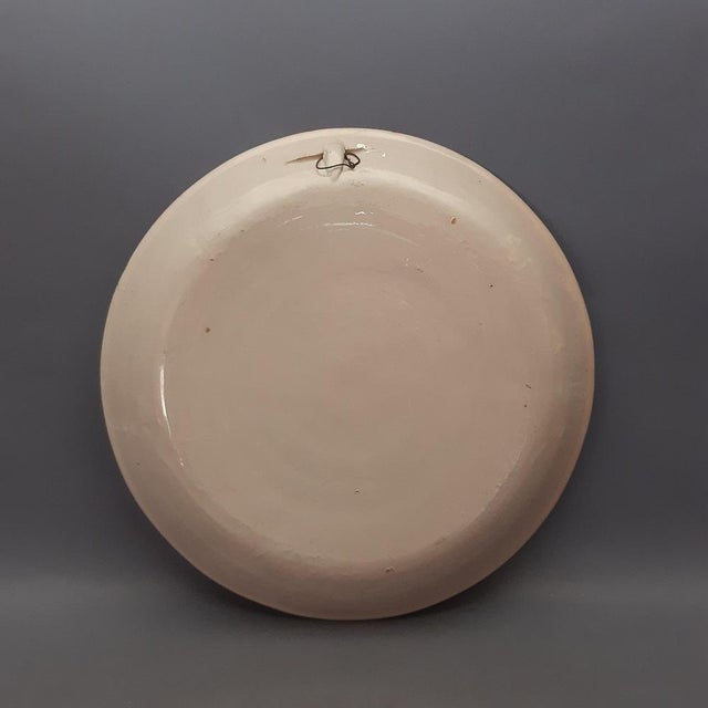 1960s Large Vintage Caltagirone Majolica Hand-Painted Hanging Plate, 1960s For Sale - Image 5 of 12