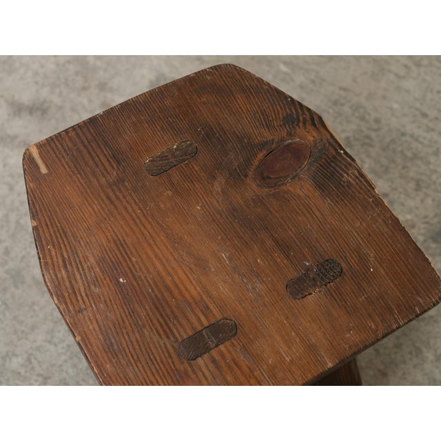 Brutalist Coffee Table and Stools in Blackened Pine, 1960, Set of 6 For Sale - Image 11 of 13