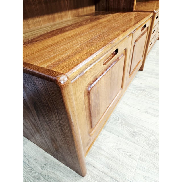 Vintage Danish Modular Shelving Unit in Teak from Dyrlund, 1960s For Sale - Image 12 of 18