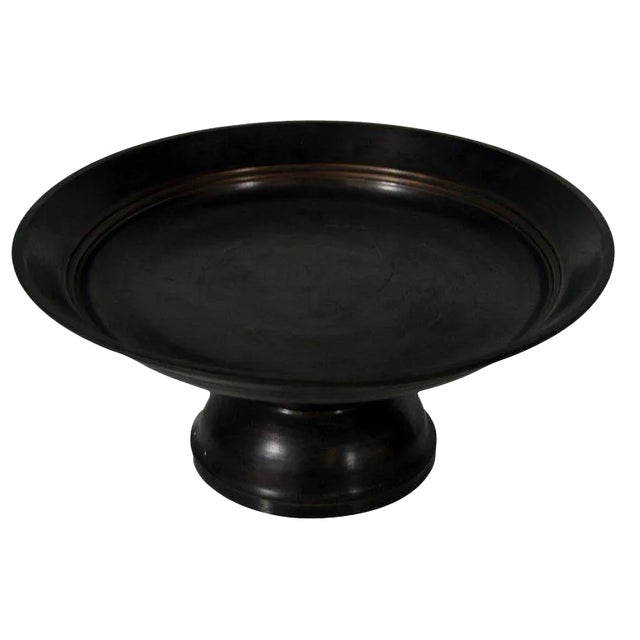 Refined Thai Cylindrical Bronze Cake Stand From the Late 20th Century For Sale