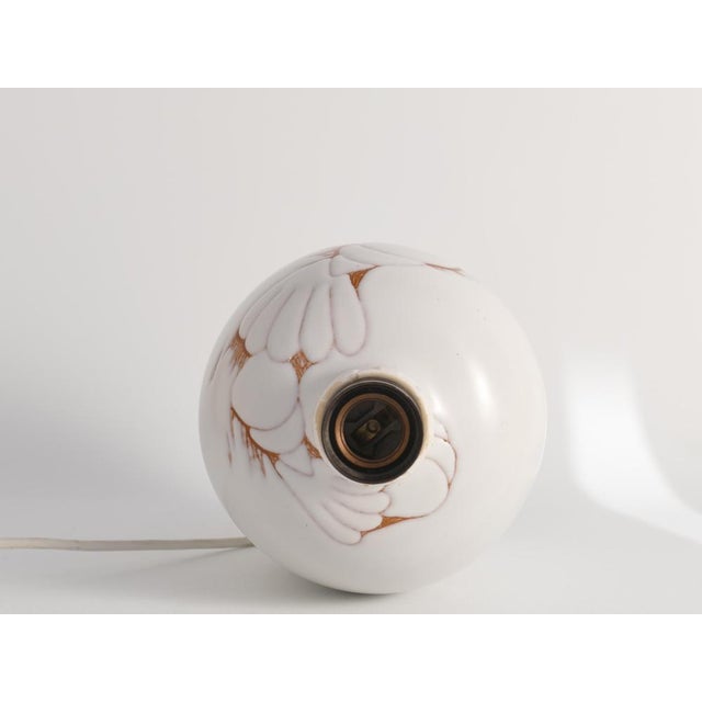 Art Deco White Table Lamp with Seashell Motif by Anna Lisa Thomson for Uppsala Ekeby, 1940s For Sale - Image 17 of 18