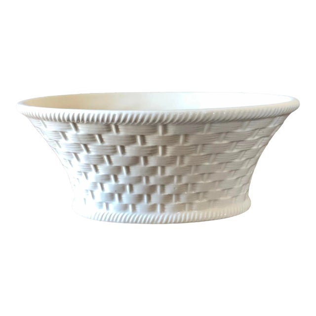 Mid 20th Century White Italian Pottery Basketweave Bowl For Sale