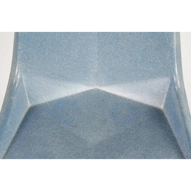 Paul McCobb Fiberglass Origami Chair by Paul McCobb For Sale - Image 4 of 7