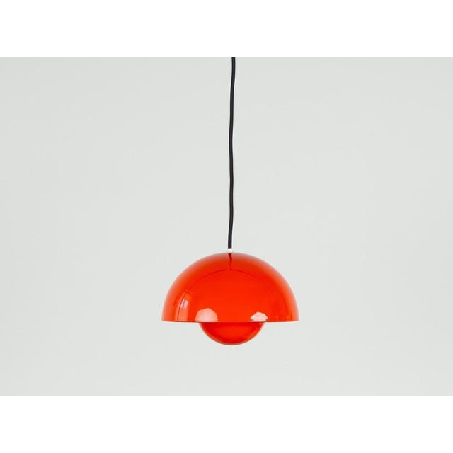 The vp1 lamp, also known as the flowerpot, was designed by danish designer verner panton in 1968. The flowerpot lamp is...