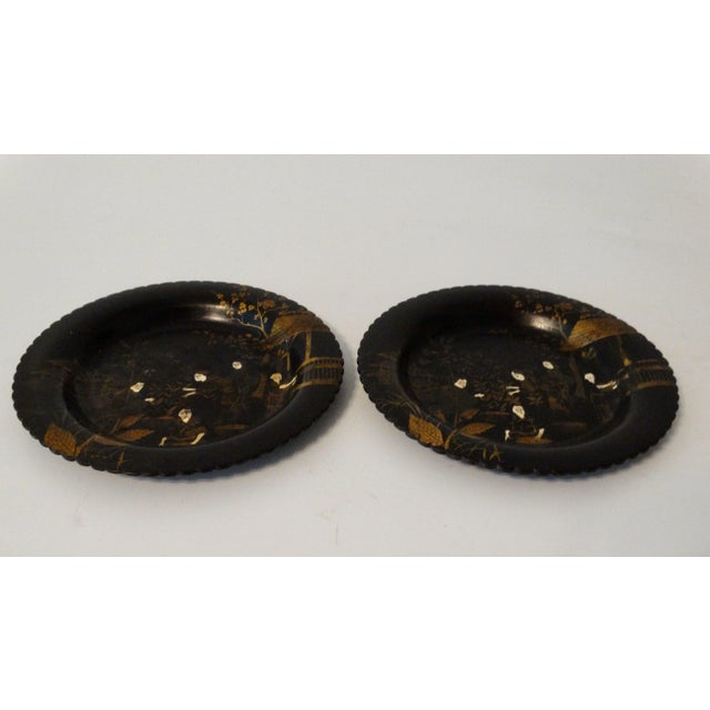 19th-Century Gilt Lacquer Chinoiserie Gaming Plates / Coasters, a Pair For Sale - Image 4 of 8