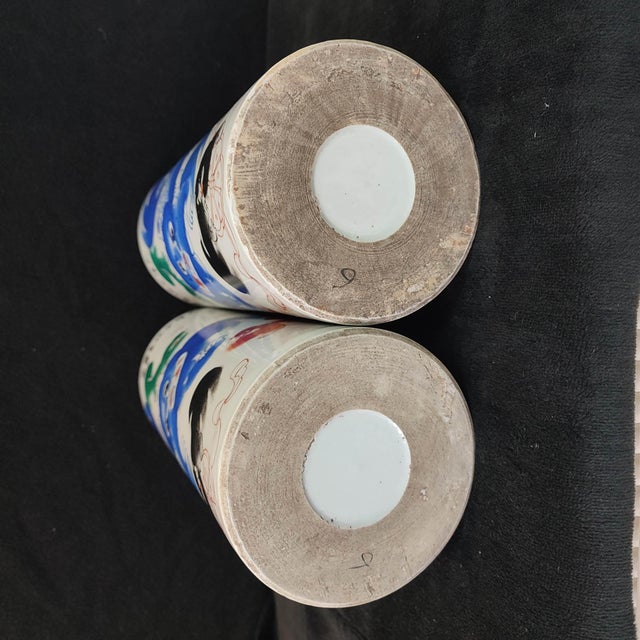 A Pair of Chinese Ceramic Pot,Famille Rose Porcelain Hat Pot Hand Painted Foo Dogs Pattern For Sale In Seattle - Image 6 of 12