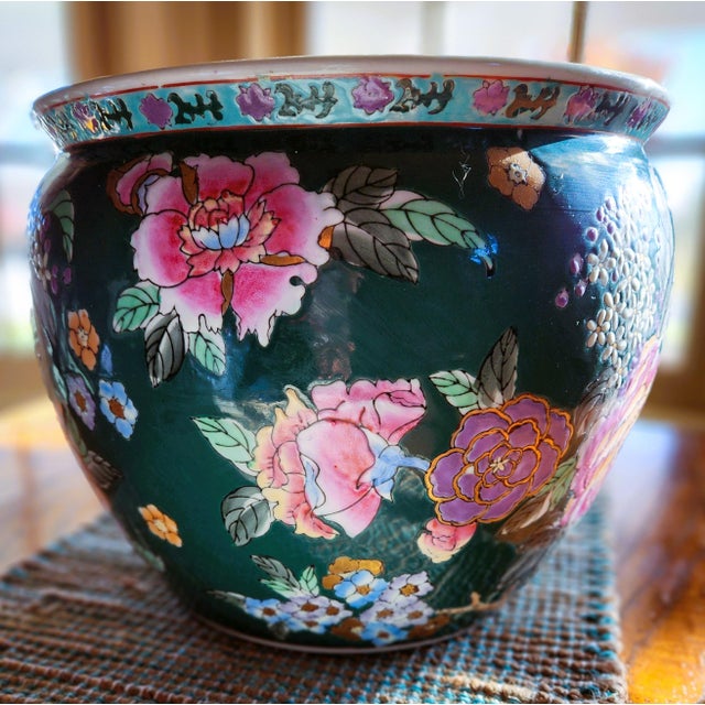 Mid 19th Century Large Chinese Famille Rose Fish Bowl, Cachepot, Jardinere For Sale - Image 4 of 12