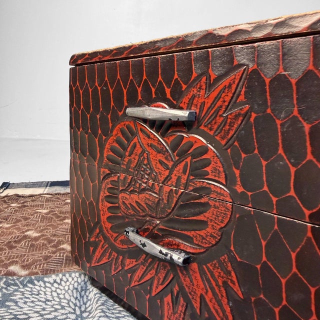 Small Kamakura-Bori Haribako Peony Jewellery Chest, Japan, 1970s For Sale - Image 4 of 12