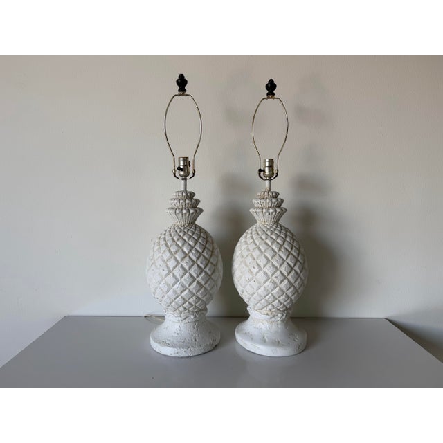 Hollywood Regency Vintage Coastal Plaster Pineapple Table Lamps – A Pair For Sale - Image 3 of 13