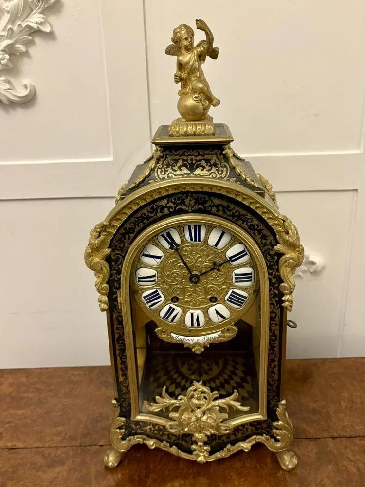 THE MONUMENTAL ERA フランコ・ボルシ著 Large 18th Century French Boulle and Ormolu Mounted Bracket Clock