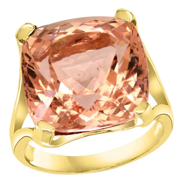 16 Carat Cushion Shape Morganite Cocktail Ring 14 Karat Yellow Gold Estate For Sale