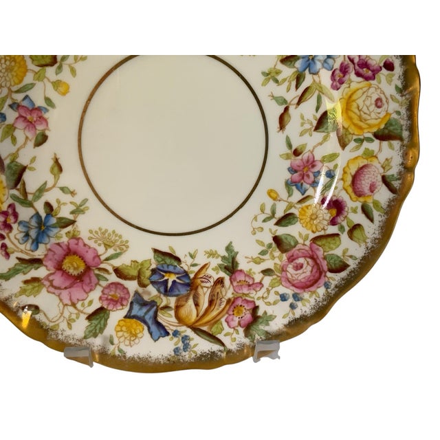 Ceramic Vintage Hammersley "Queen Anne" Bone China 9" Coupe Luncheon Plate Made in England 1940s-1950s For Sale - Image 7 of 7