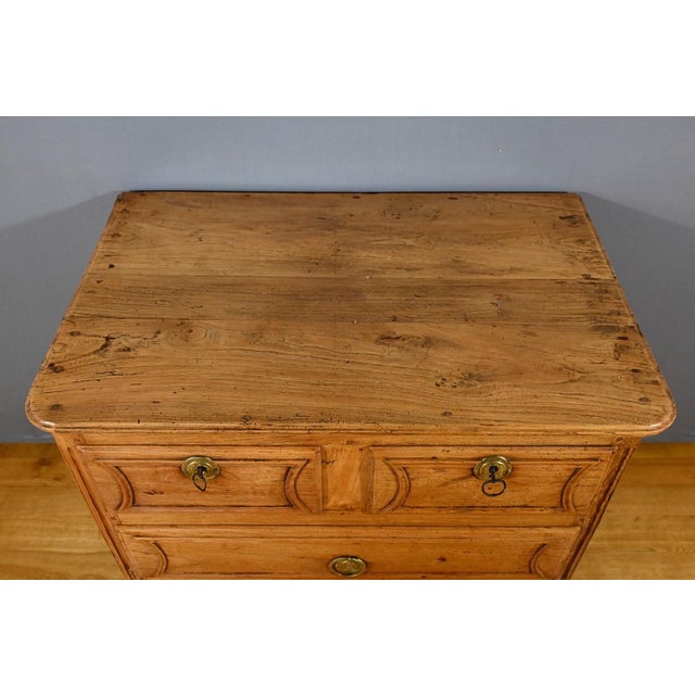 Small Chest of Drawers in Ash For Sale - Image 5 of 18