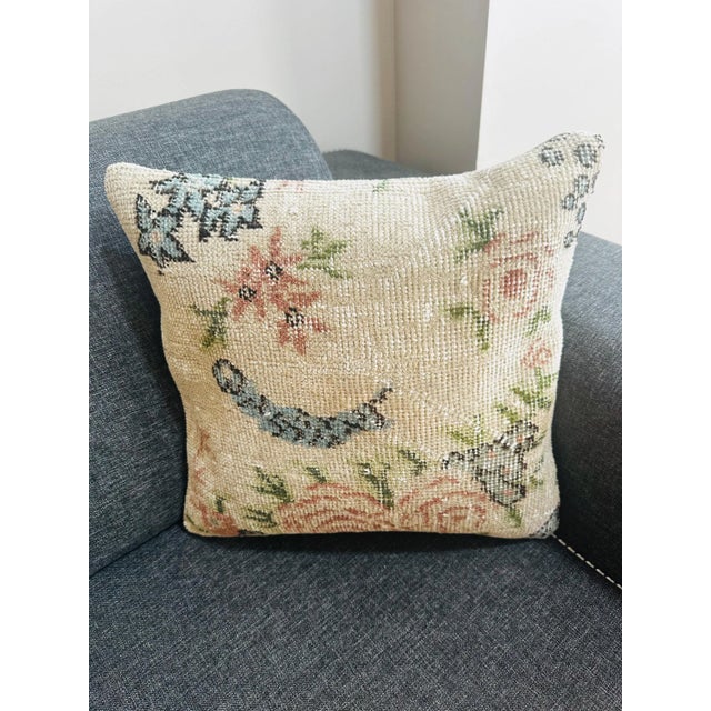 Vintage Turkish Isparta Rug Pillow Cover 16x16 – Faded Floral Wool Cushion For Sale - Image 6 of 11