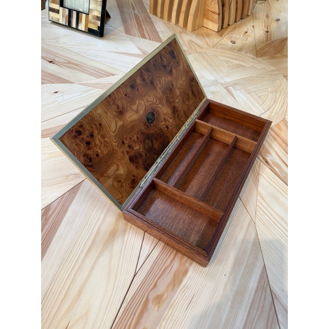 1970s Dal Negro Treviso Burl Wood and Brass Playing Card Box For Sale - Image 5 of 7