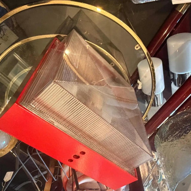 Reggiani 1970s Mid-Century Modern Red Painted Metal and Plexiglass Ceiling Light by Fael For Sale - Image 4 of 18