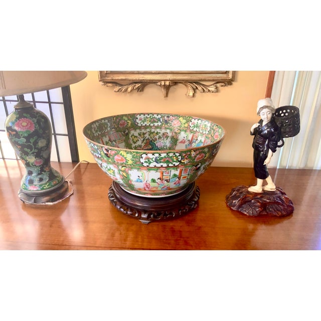 Chinese Large Chinese Rose Medallion Punch Bowl, 19th Century, Famille Rose Palette For Sale - Image 3 of 15