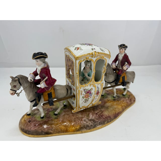 Late 19th Century 19th Century, German Porcelain Horse Drawn Sedan Chair & Riders by Samson & Cie For Sale - Image 5 of 12