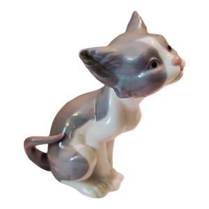 Vintage Lladro Feed Me Cat Figurine 5113 Salvador Debon Spain Porcelain Mint Retired