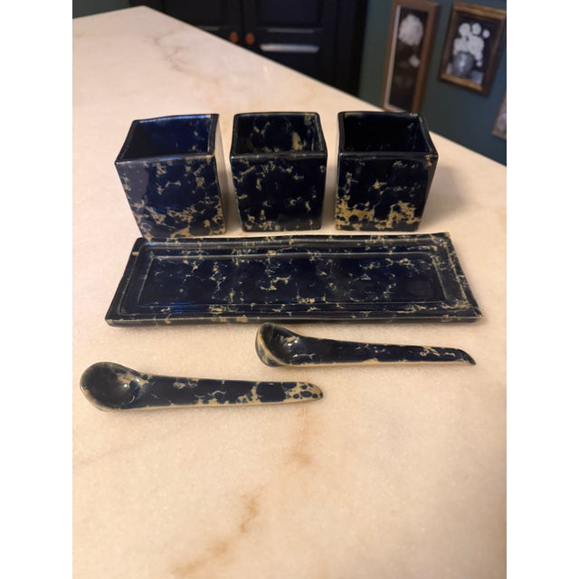 1960s Mid-Century Modern Bennington Potters Blue Agate Square Condiment Set by David Gil For Sale - Image 11 of 12