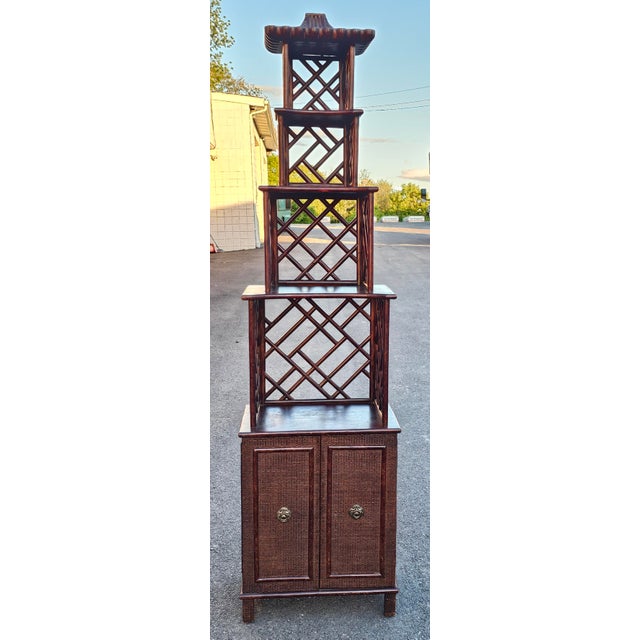 20th Century Chinese Chippendale Pagoda-Style Rattan Bookcase Étagère Cabinet For Sale - Image 9 of 13