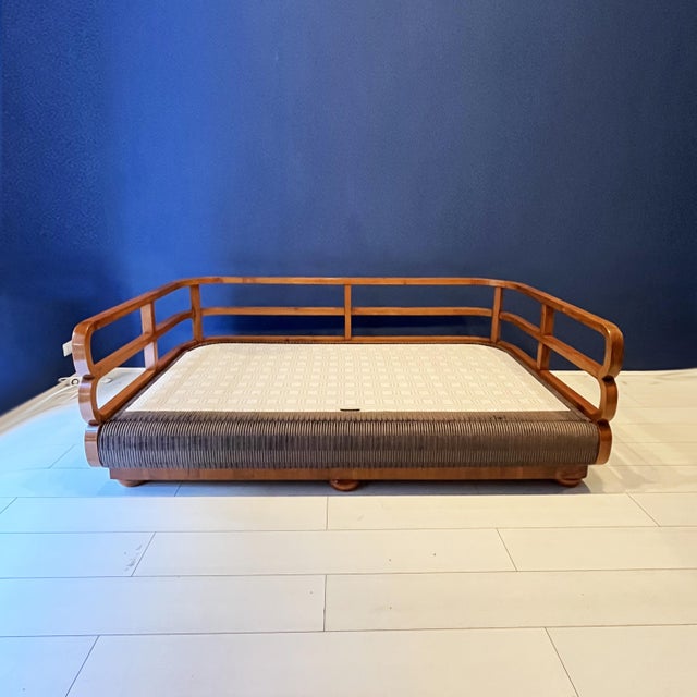 Sofa (bed), by removing all the cushions, it easily becomes a sofa bed, very comfortable. Completely restored, new...