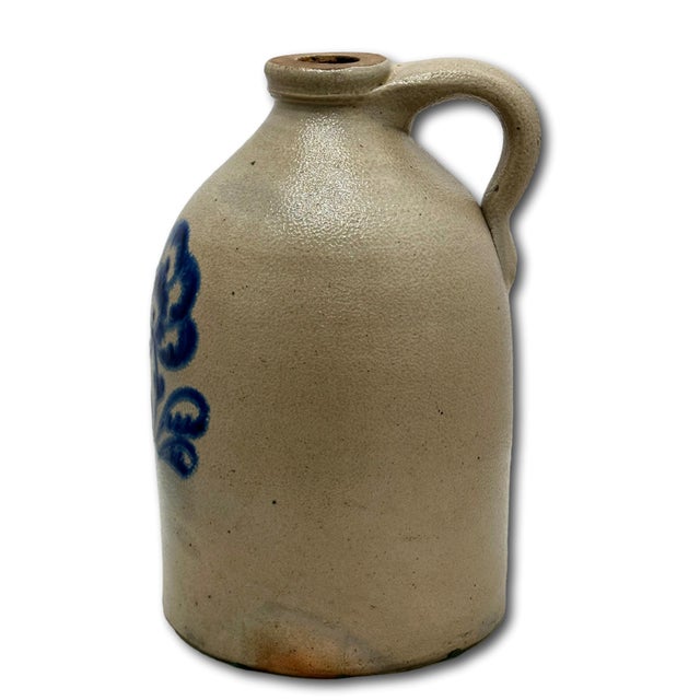 Mid 19th Century Outstanding Mid 1800s Antique American Blue Flower Decorated Stoneware 1 Gallon Jug in Excellent Condition. For Sale - Image 5 of 18