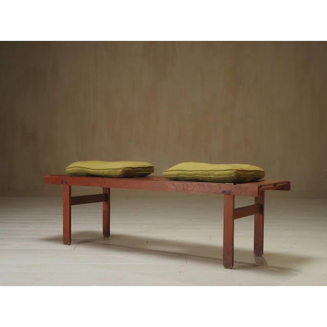 Italian Slatted Bench, 1960s, in Very Good conditions. Designed 1960 to 1969