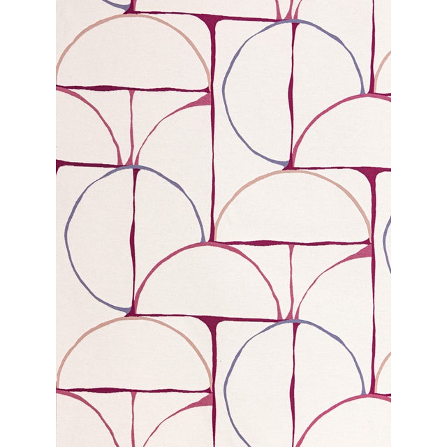 Hinson re-enters the limelight with a show-stopping debut collection under the Scalamandré name. COLOR POP!, a collection...