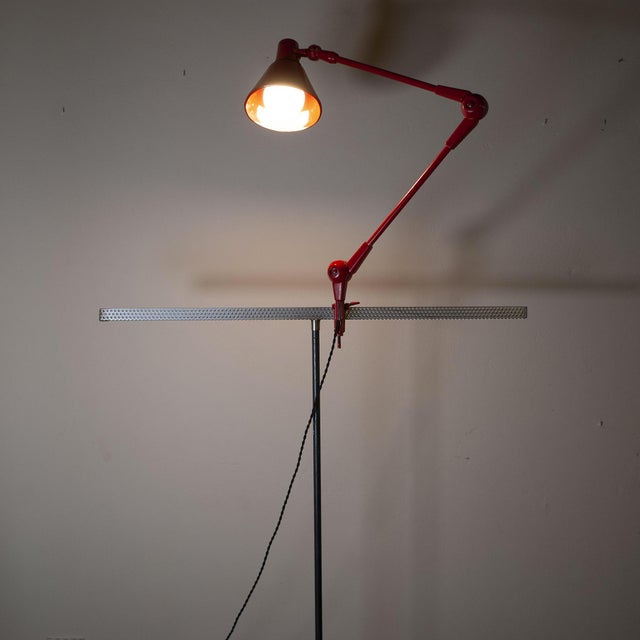 1960s Articulated and Adjustable Technical Desk Lamp in Red Lacquered Metal, 1960s For Sale - Image 5 of 7