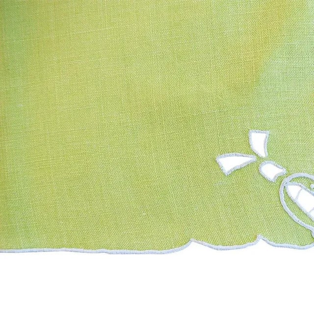Mid Century Lime Green Fabric Embroidered Cloth Dinner Napkins - Set of 4 For Sale - Image 4 of 5