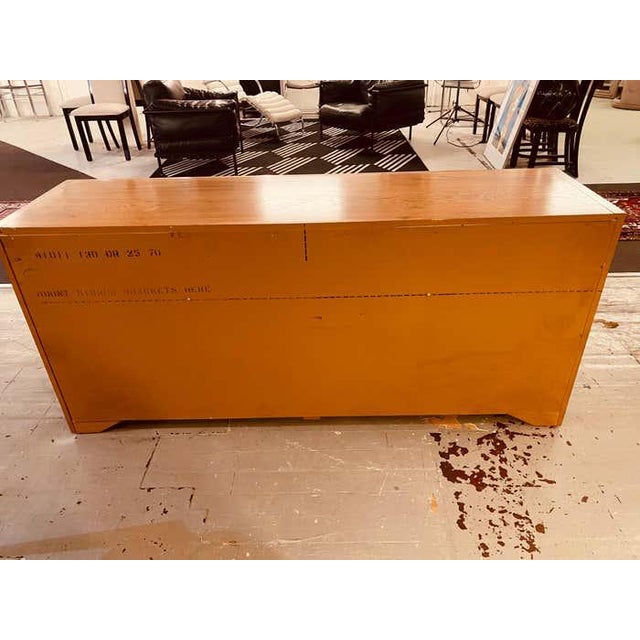 Midcentury Nine Drawers Huntley/ Thomasville Blond Oak Dresser For Sale In Los Angeles - Image 6 of 6