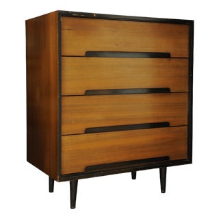 Stag C Range Walnut Chest of Four Drawers by John & Sylvia Reid, 1960s For Sale