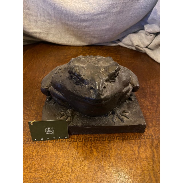 This vintage Austin Productions sculpture beautifully captures a realistic, textured toad in a classic seated pose. Cast...
