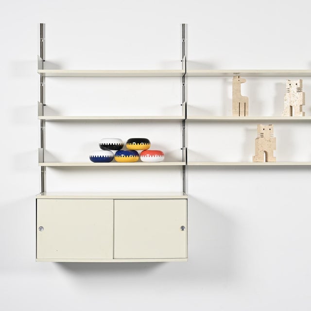 Wall-Mounted Bookcase 606 by Dieter Rams for Vitsoe, 1970 For Sale - Image 11 of 16