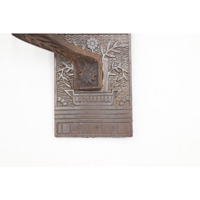 Early 20th Century Antique 9.5 In. Cast Iron Aesthetic Thumb Latch Door Pull For Sale - Image 5 of 6