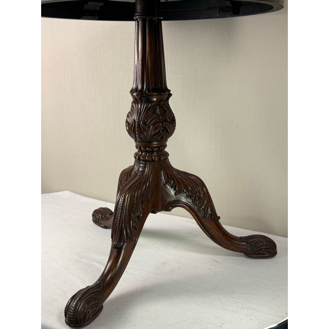 English Vintage Maitland-Smith Round Pedestal Mahogany Inlaid Table. For Sale - Image 3 of 12