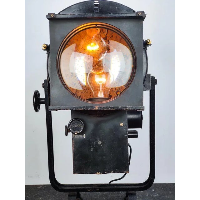 Industrial Large Bauhaus Leipzig W35 Floor Standing Film Spotlight by Körting & Mathiesen for Kandem Leuchten, 1920s For Sale - Image 3 of 8
