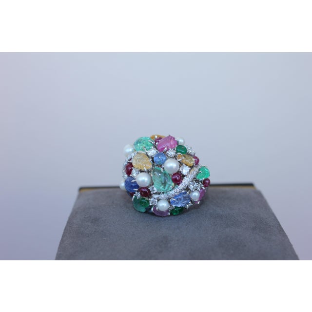 Multi Colors Sapphires Emeralds Ruby Diamond Scavia Unique 18k White Gold Ring, Size 6 For Sale - Image 16 of 18