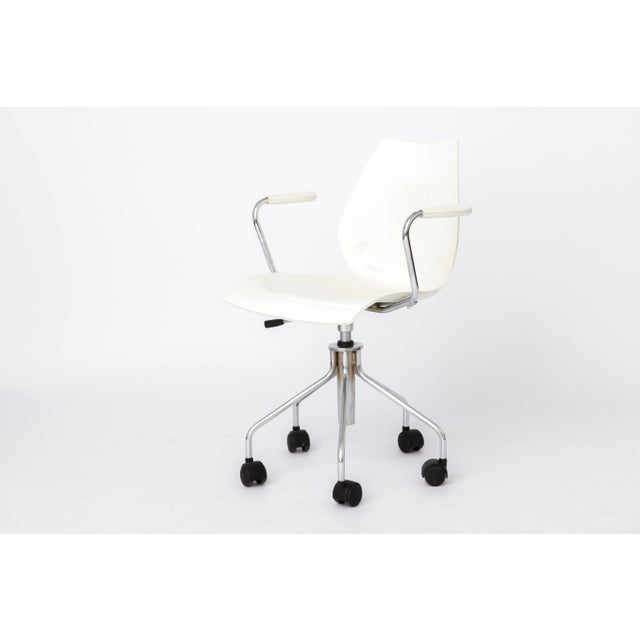 Vintage Maui Swivel Chair by Vico Magistretti for Kartell, 2000s For Sale - Image 3 of 13