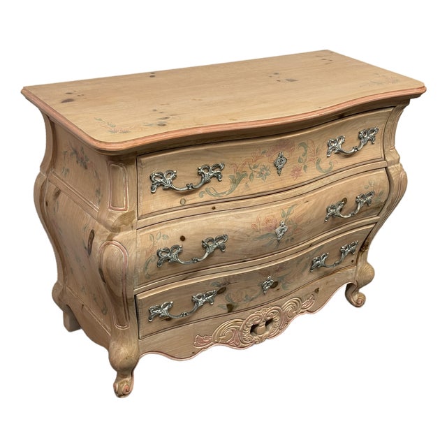 Pulaski Furniture Bombe Chest of Drawers For Sale